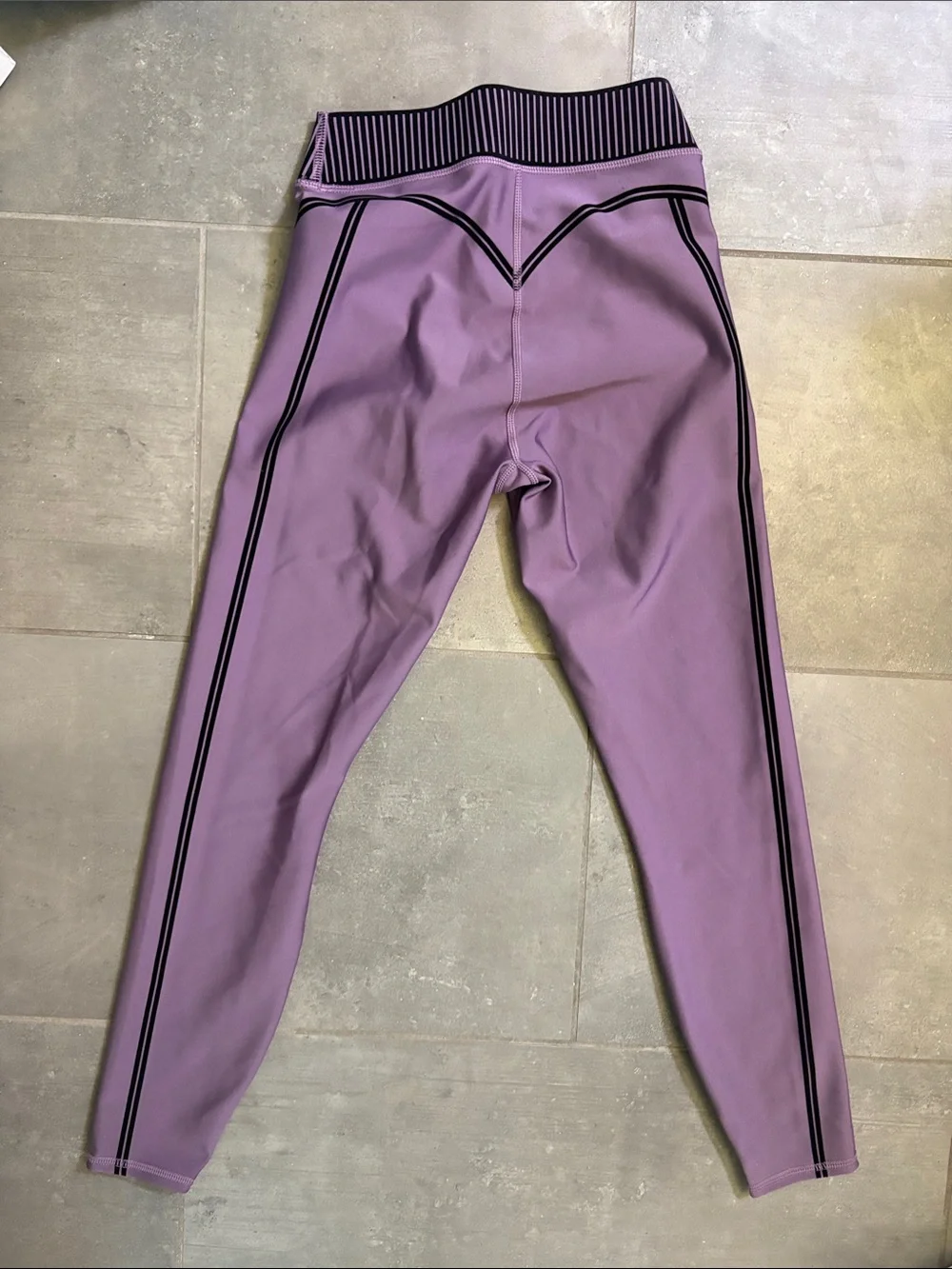 ALO Yoga Lavender Leggings with Black Piping and Striped Waistband